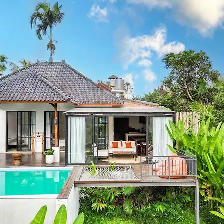 Oasis Ubud - Exclusive Luxury Villa In Ubud - Expansive Pool & 2 Stunning Bedrooms - Your Private Jungle Retreat